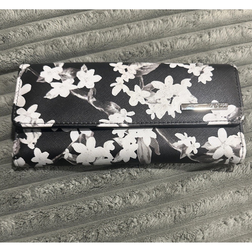 Kenneth Cole Reaction Women's Wallet Black White Floral Long